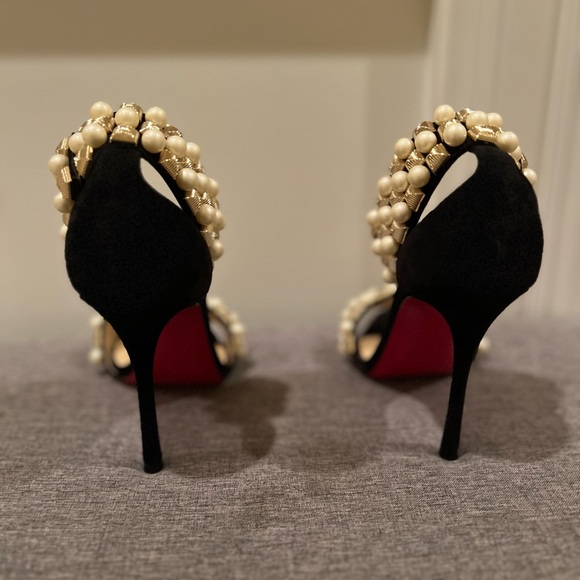 Christian Louboutin Tudor Sandal with  pearls - Picture 2 of 6